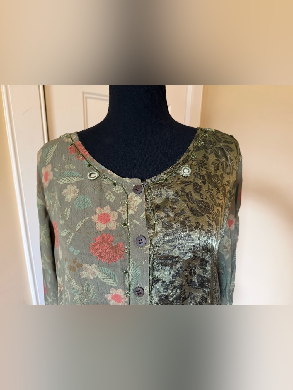 Tienda Ho Lagenlook Artsy Floral Layered Hi-Low Tunic Top Women’s One Size Green - Picture 2 of 12